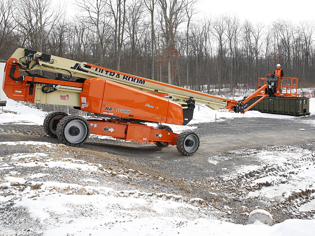 Коленчатый подъемник JLG 1500 AJP